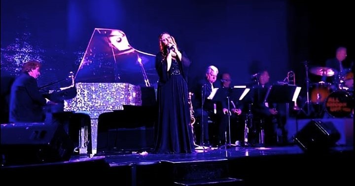 Liberace Nelia with orchestra