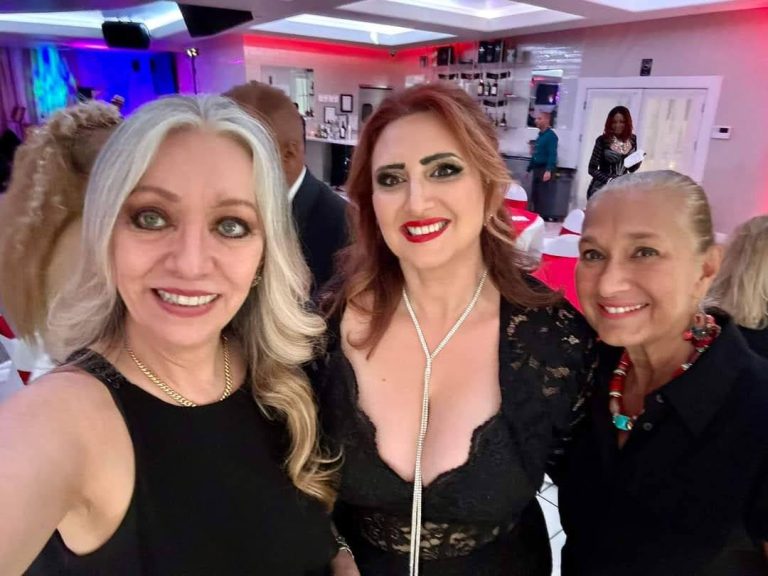 Nelia Ross with Patricia Alcalde